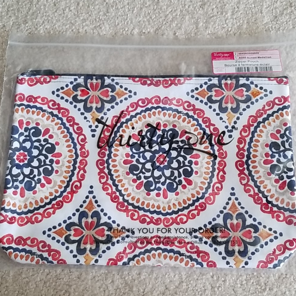 Thirty-one Sunset Medallion Zipper Pouch NEW